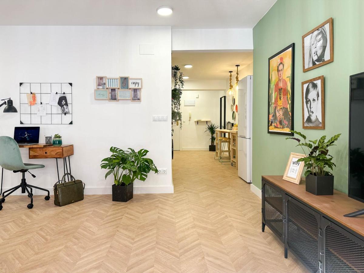 Elegante A Unos Pasos De La Rambla. Apartamento