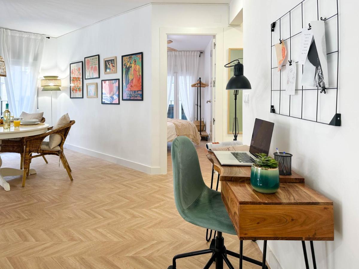 Elegante A Unos Pasos De La Rambla. Apartamento
