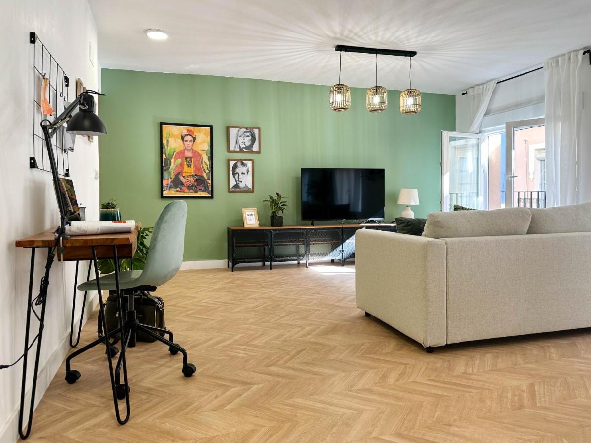 Elegante A Unos Pasos De La Rambla. Apartamento
